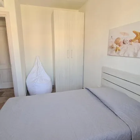 Giolet's House